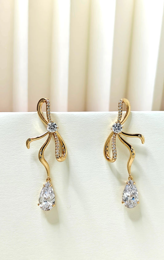 Front view of earring