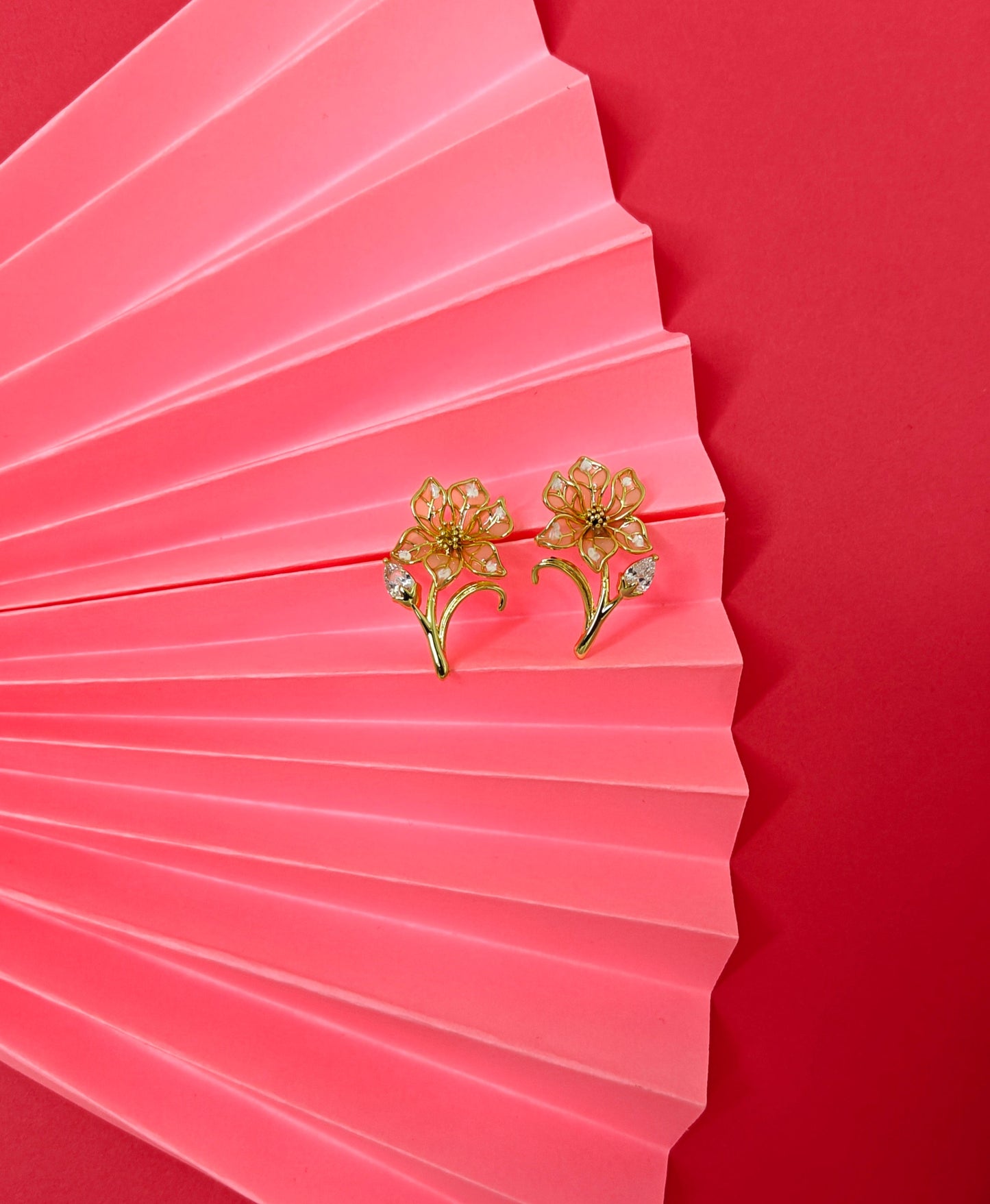 Front view of earring