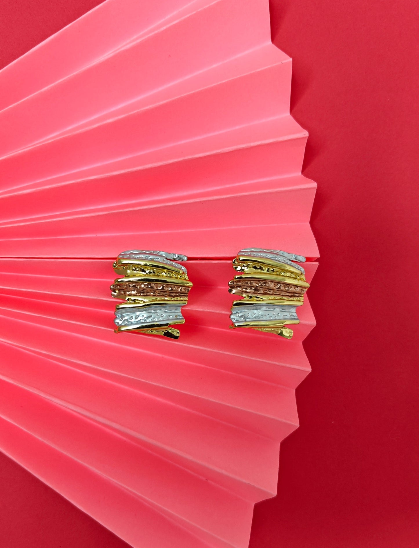 Front view of earring