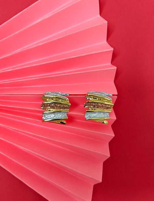 Front view of earring