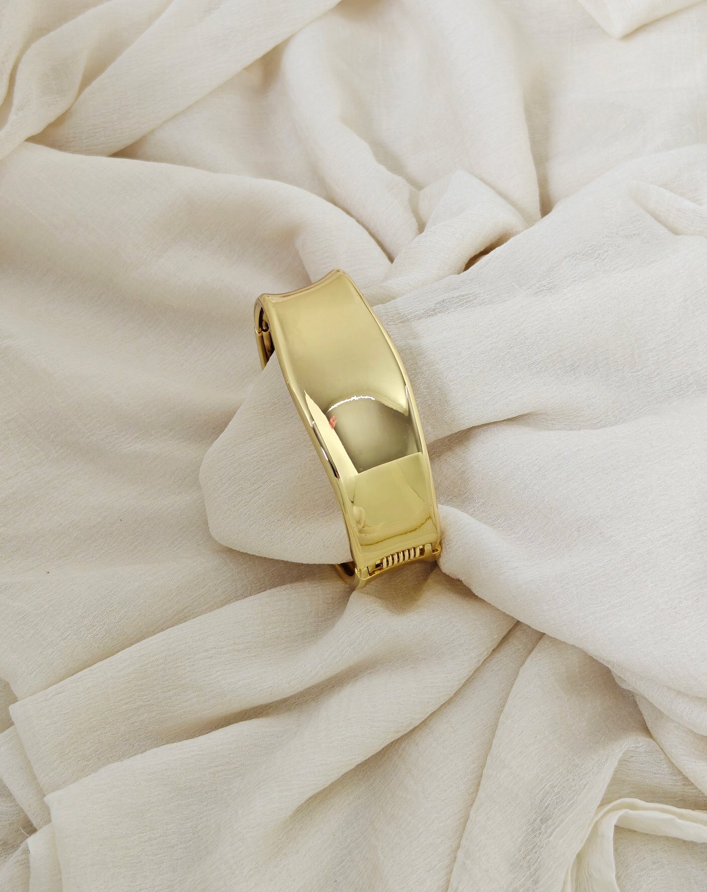 Slim Tapered Plain Gold Cuff Bangle