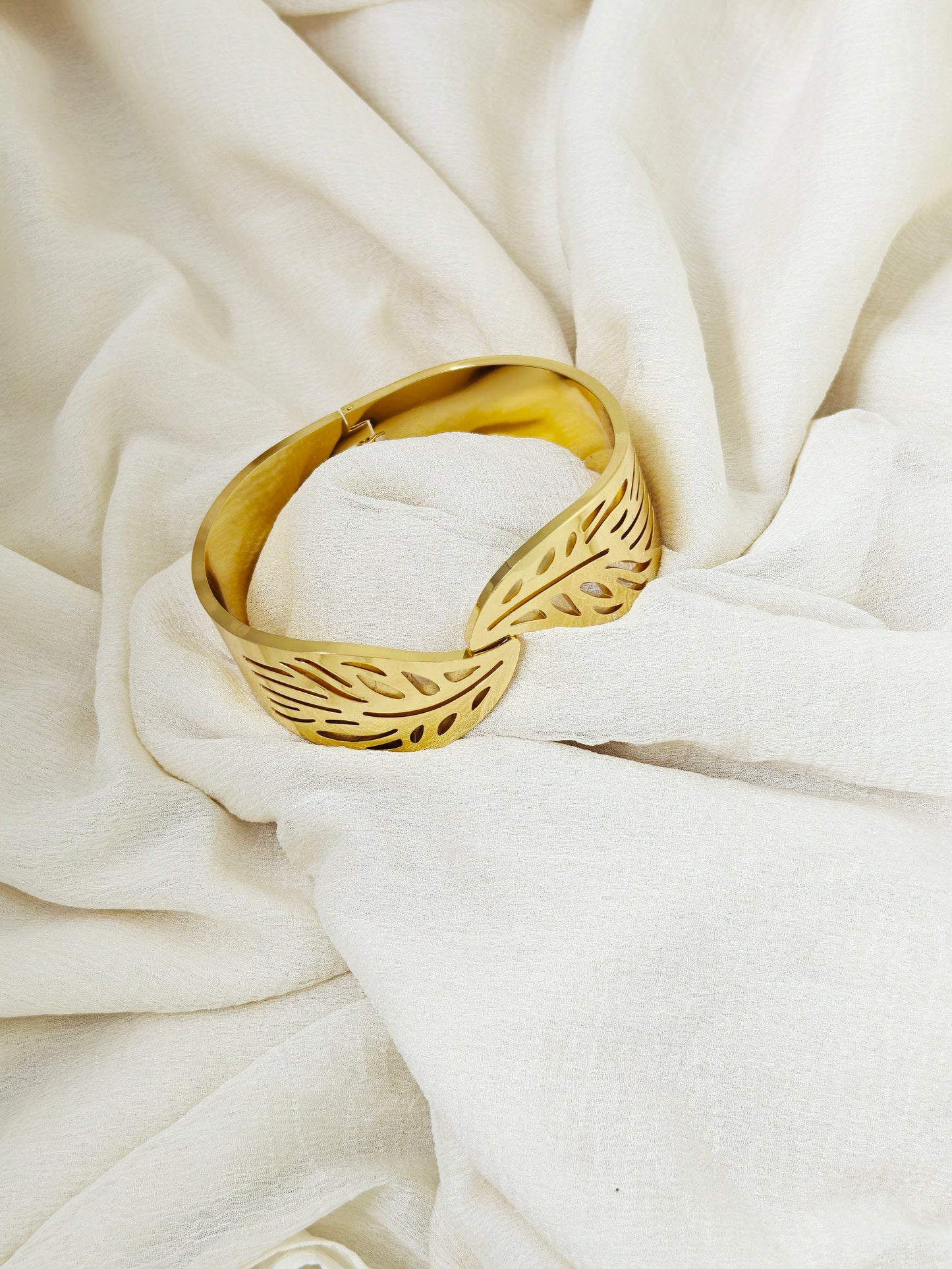 Gold Leaf Cutwork Collar Bangle