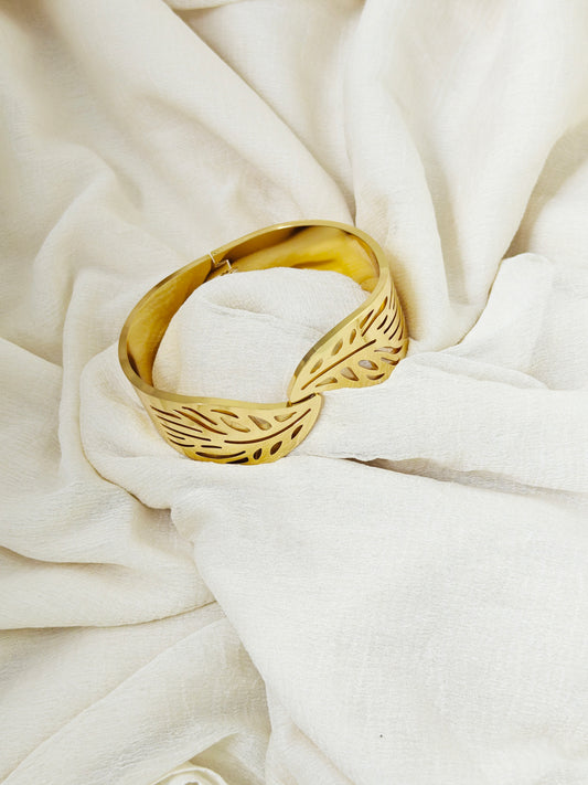 Gold Leaf Cutwork Collar Bangle