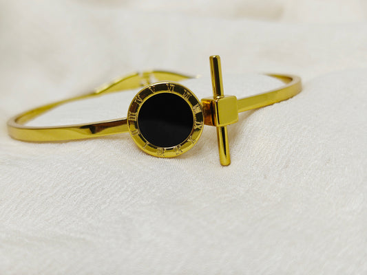 Black Round Dial Bar Gold Bangle