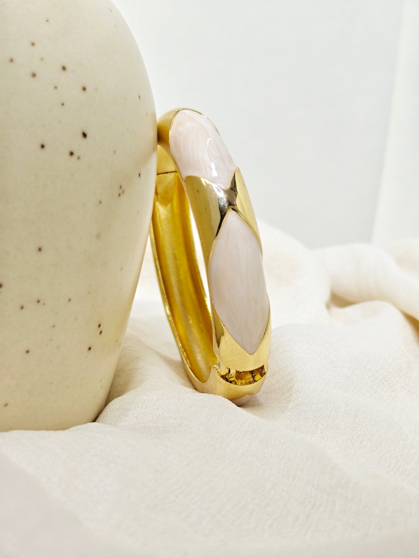 Cream Marble Panel Gold Bangle